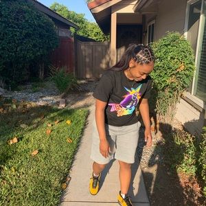 Meet your Posher, Ty